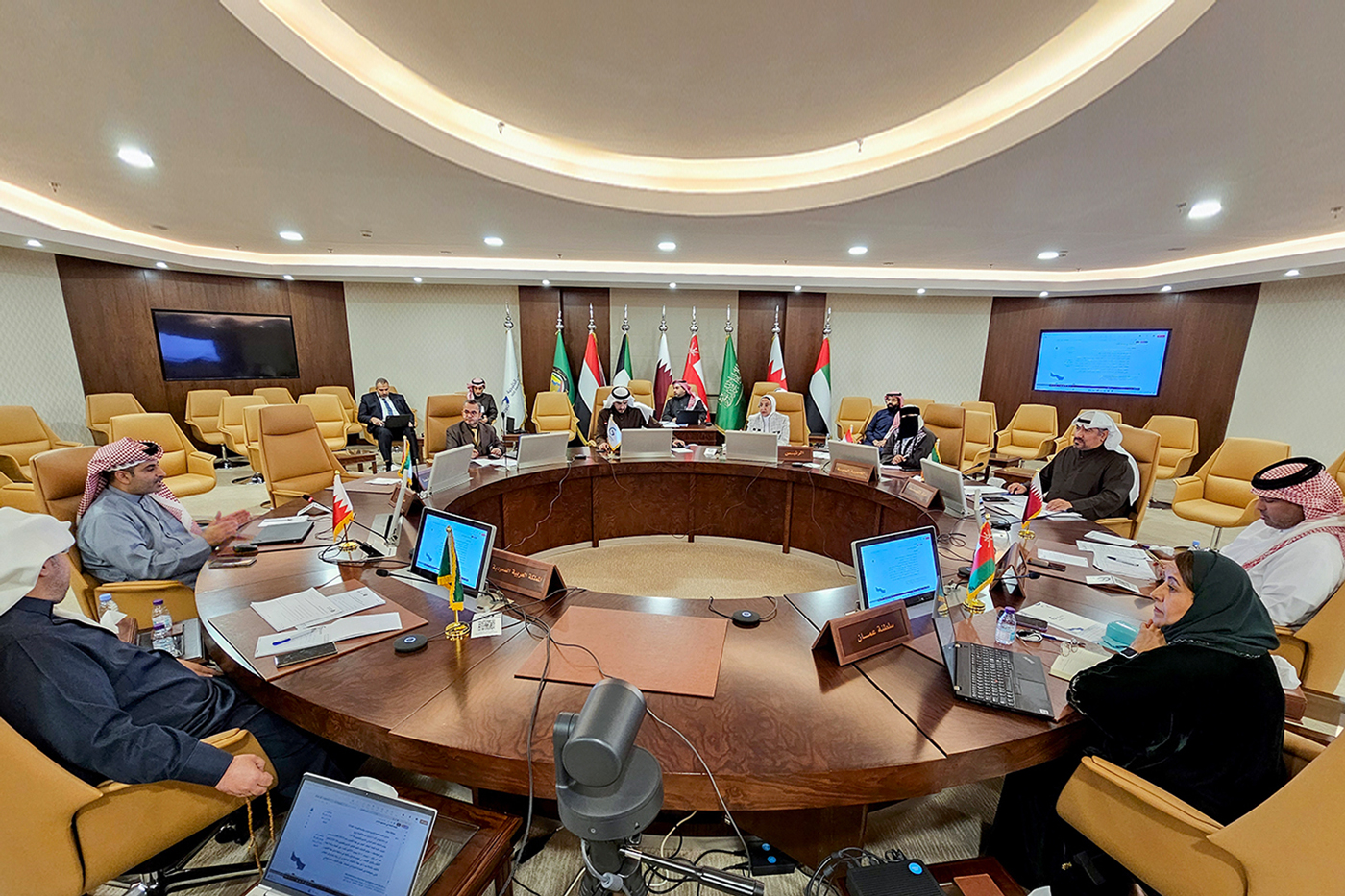 The General Committee for STANDARDS holds its 43rd meeting in Riyadh, approves 1,140 Draft Gulf Standards